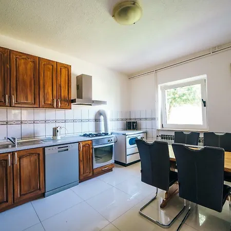 ヴィラ Four Bedroom Holliday *